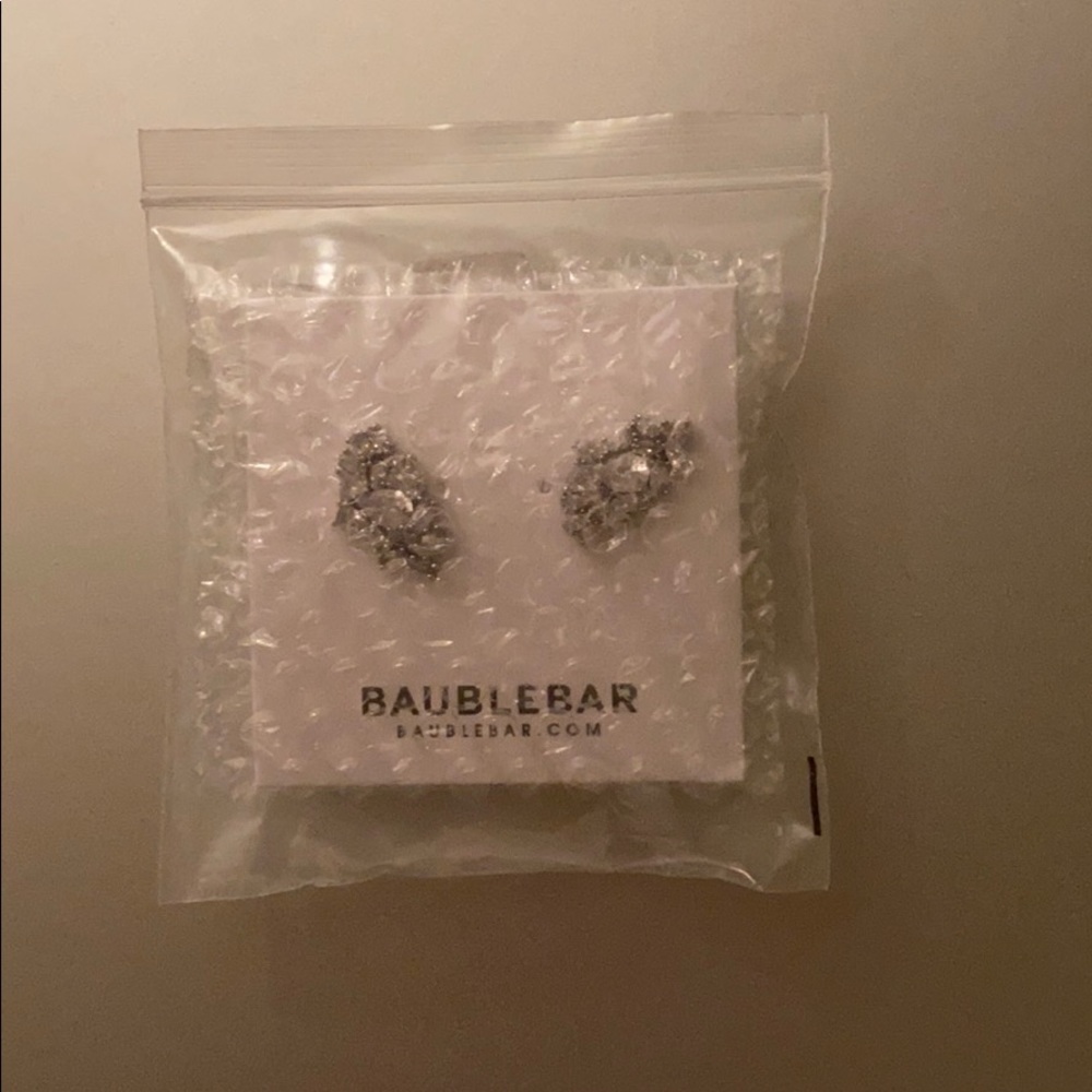 NWOT  Baublebar Silver Studs